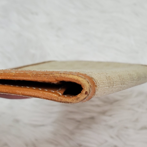 Gucci Vintage check book/ passport wallet - Picture 11 of 13